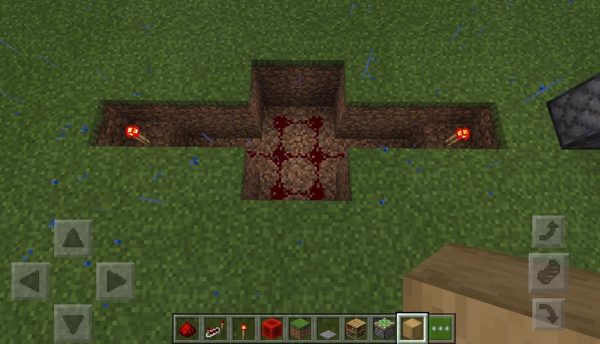 Minecraft Redstone Door